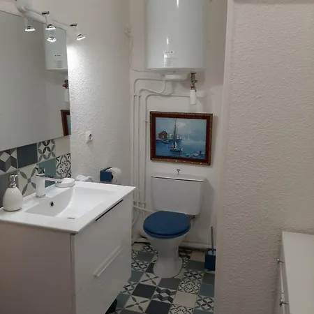 Apartment Entre Port Et Village *